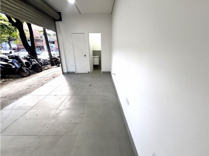 Local en arriendo en Colombia, Medellín, 15 m² · foto 3 de 5