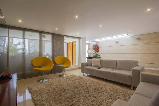 Casa en arriendo en Chico, Bogotá · foto 3 de 24