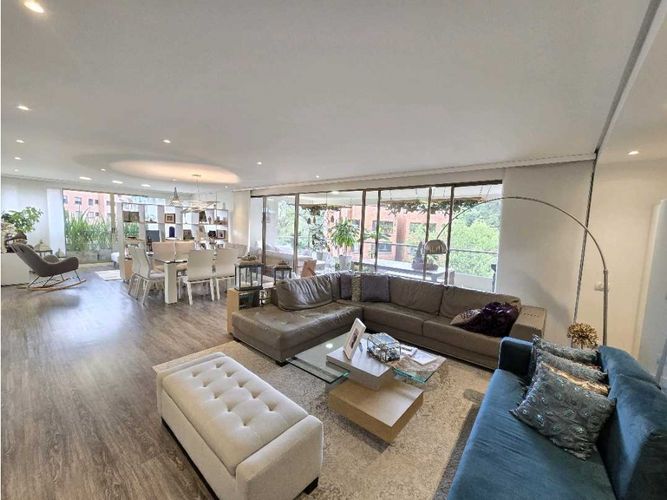 Apartamento de 3 alcobas en venta en Transversal Superior, Medellín, 316 m² · foto 14 de 24