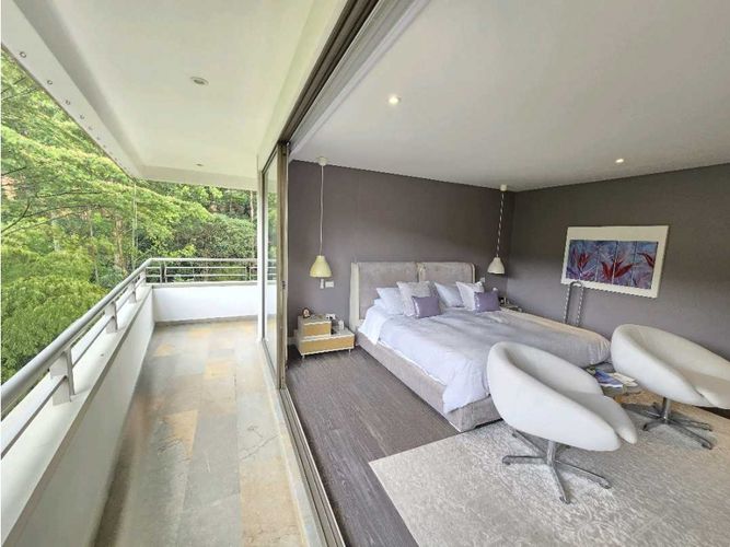 Apartamento de 3 alcobas en venta en Transversal Superior, Medellín, 316 m² · foto 20 de 24