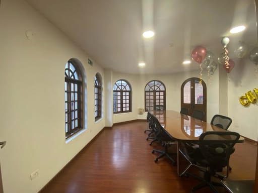 Casa de 10 alcobas en arriendo en El Nogal, Bogotá, 418 m² · foto 6 de 22