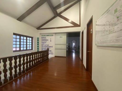 Casa de 10 alcobas en arriendo en El Nogal, Bogotá, 418 m² · foto 8 de 22
