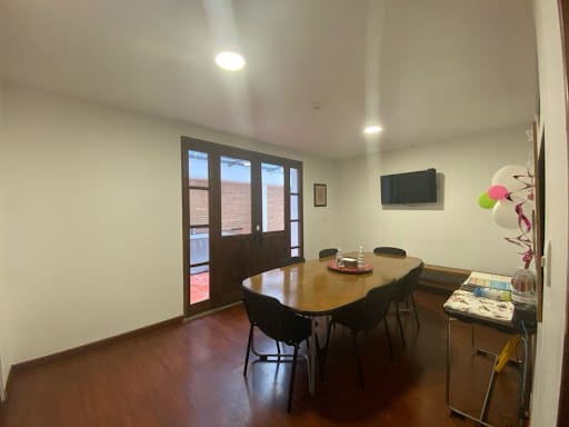 Casa de 10 alcobas en arriendo en El Nogal, Bogotá, 418 m² · foto 13 de 22