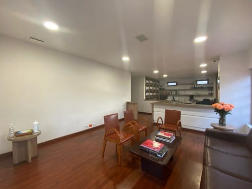 Casa de 10 alcobas en arriendo en El Nogal, Bogotá, 418 m² · foto 14 de 22