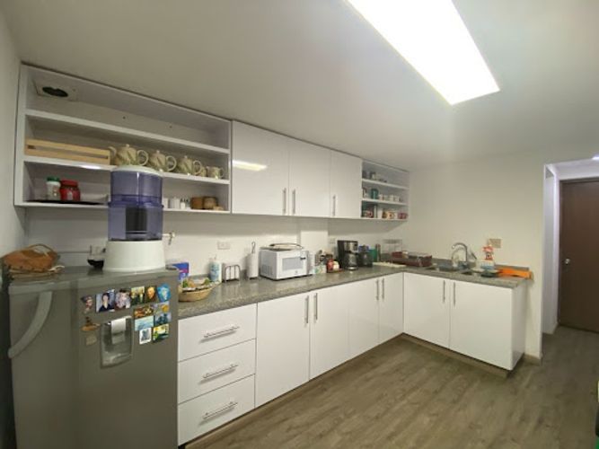 Casa de 10 alcobas en arriendo en El Nogal, Bogotá, 418 m² · foto 17 de 22