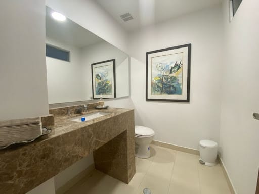 Casa de 10 alcobas en arriendo en El Nogal, Bogotá, 418 m² · foto 20 de 22