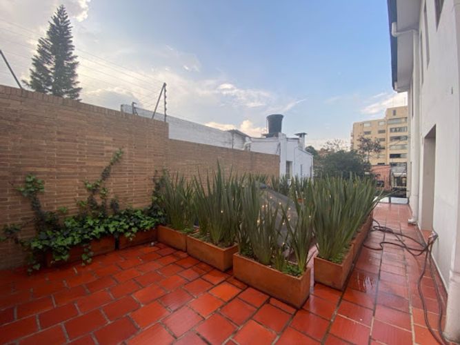 Casa de 10 alcobas en arriendo en El Nogal, Bogotá, 418 m² · foto 22 de 22