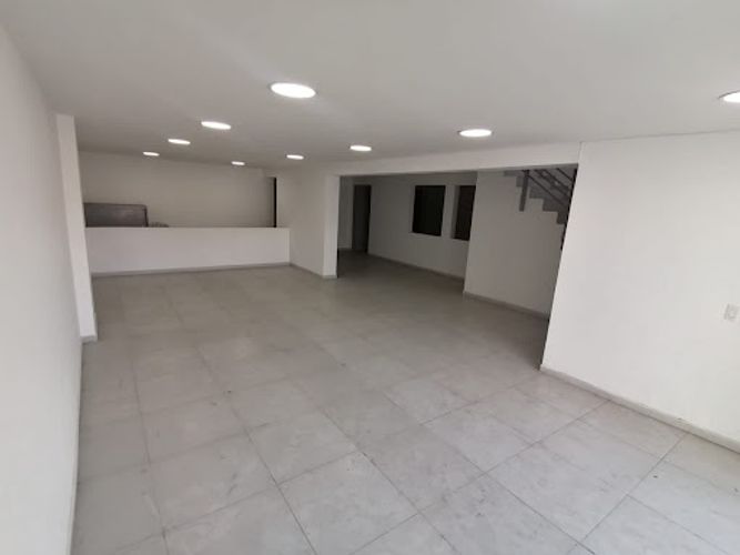 Casa de 5 alcobas en arriendo en San Luis, Chía, 700 m² · foto 3 de 17
