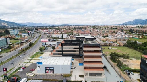 Oficina en arriendo en La Estacion, Cajicá, 901 m² · foto 8 de 18