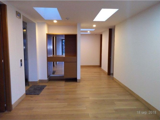 Apartamento de 3 alcobas en venta en Cerros De Suba, Bogotá, 255 m² · foto 3 de 24
