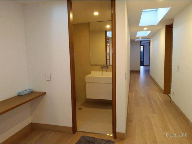 Apartamento de 3 alcobas en venta en Cerros De Suba, Bogotá, 255 m² · foto 5 de 24