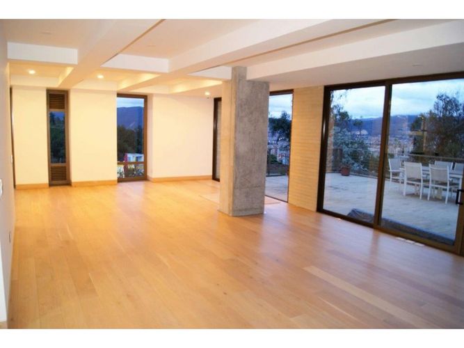 Apartamento de 3 alcobas en venta en Cerros De Suba, Bogotá, 255 m² · foto 8 de 24
