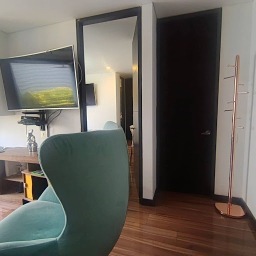 Apartamento en arriendo en Santa Barbara, Bogotá · foto 3 de 24