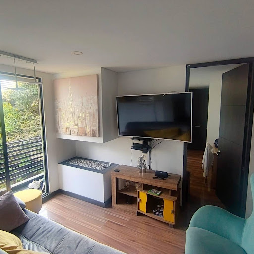 Apartamento en arriendo en Santa Barbara, Bogotá · foto 4 de 24