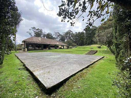 Casa de 10 alcobas en arriendo en Paso Real, La Calera, 1000 m² · foto 15 de 23
