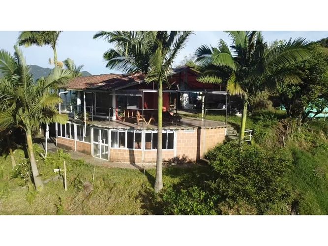 Finca en venta en La Cima, Dosquebradas, 210 m² · foto 10 de 24