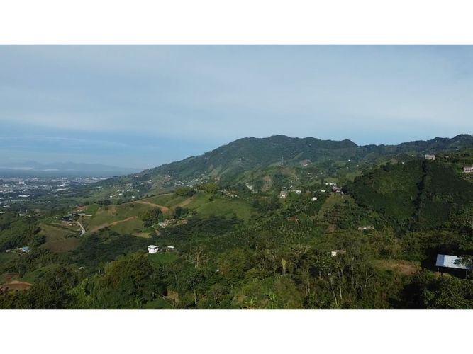 Finca en venta en La Cima, Dosquebradas, 210 m² · foto 12 de 24