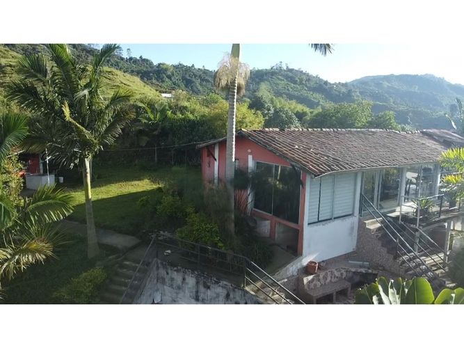 Finca en venta en La Cima, Dosquebradas, 210 m² · foto 23 de 24