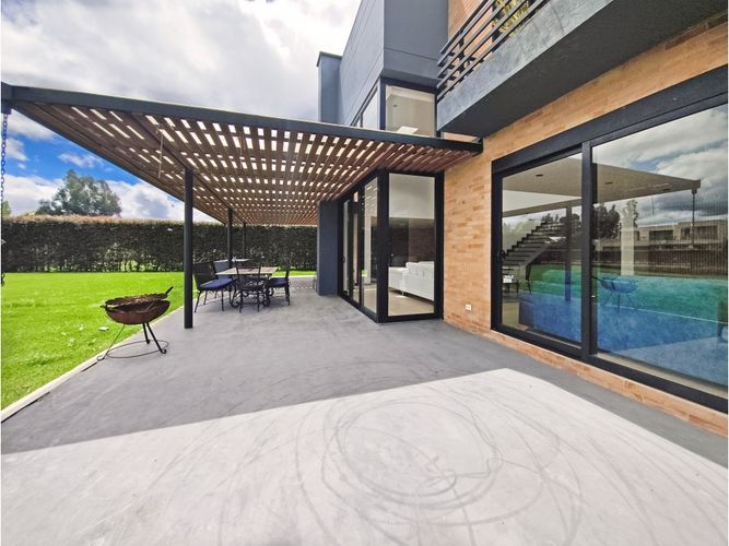 Casa de 4 alcobas en venta en San Jacinto, Chía, 382 m² · foto 12 de 24