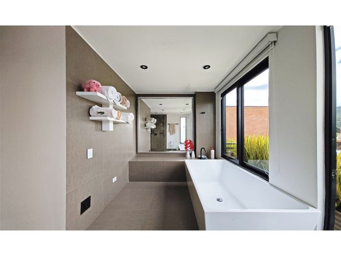 Casa de 4 alcobas en venta en San Jacinto, Chía, 382 m² · foto 20 de 24