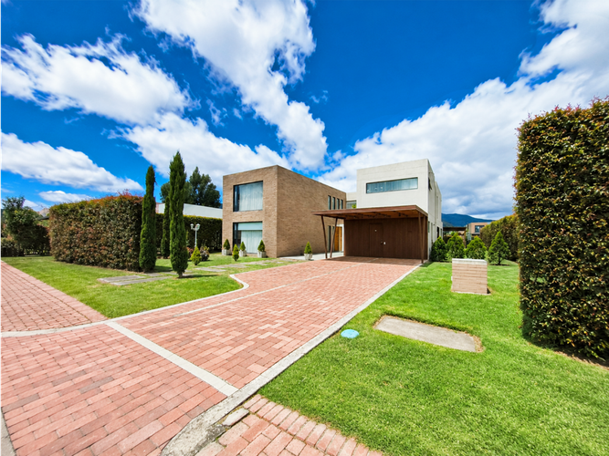Casa de 4 alcobas en venta en San Jacinto, Chía, 510 m² · foto 4 de 24
