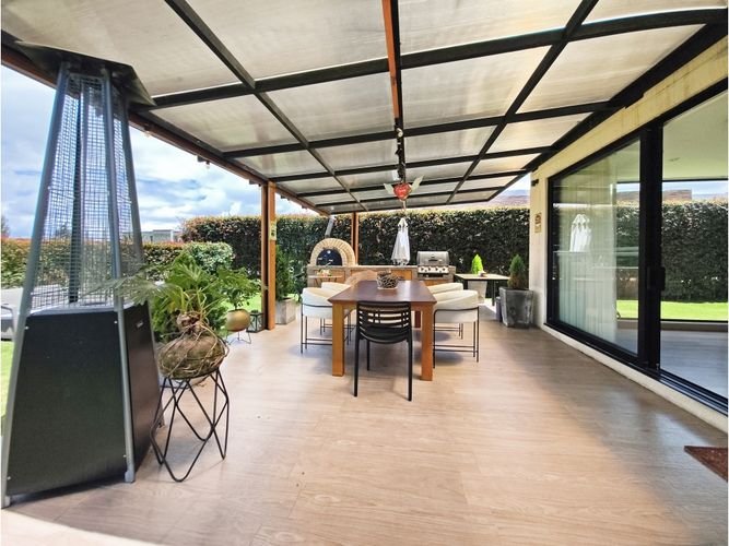 Casa de 4 alcobas en venta en San Jacinto, Chía, 510 m² · foto 3 de 24