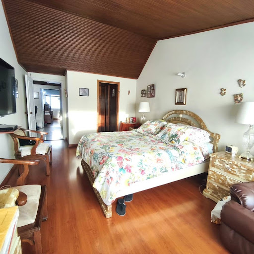 Casa en venta en Alhambra, Bogotá · foto 9 de 19