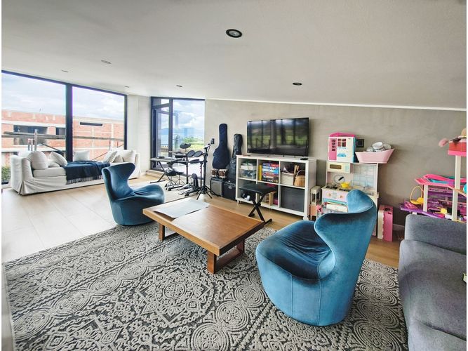 Casa de 4 alcobas en venta en San Jacinto, Chía, 370 m² · foto 5 de 24