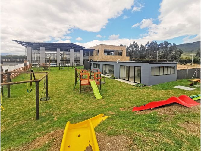 Casa de 4 alcobas en venta en San Jacinto, Chía, 370 m² · foto 22 de 24