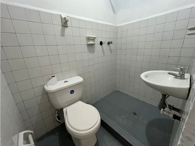Local en arriendo en Uribe Angel, Envigado, 220 m² · foto 20 de 22