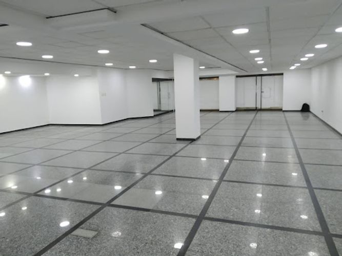Local en arriendo en Pampa Linda, Cali, 256 m² · foto 2 de 13
