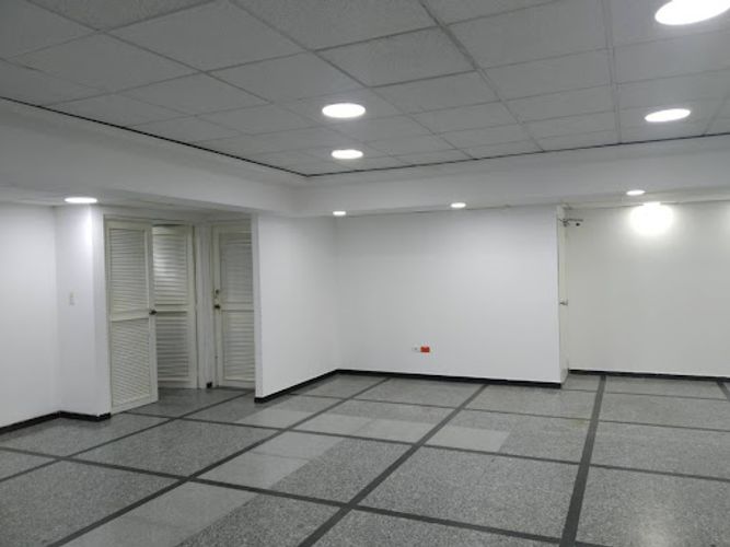 Local en arriendo en Pampa Linda, Cali, 256 m² · foto 5 de 13