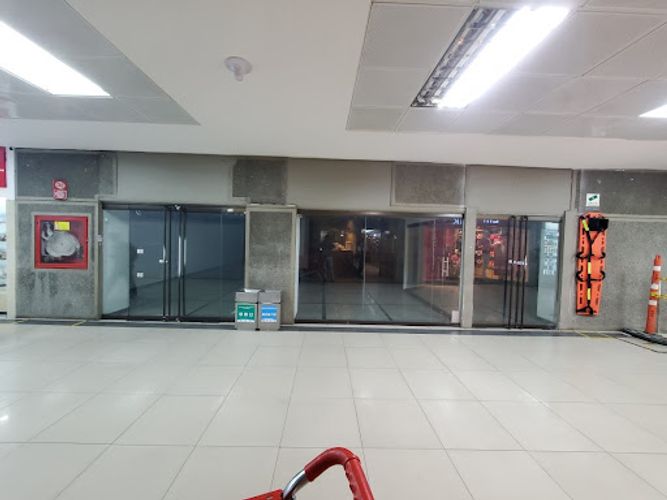 Local en arriendo en Pampa Linda, Cali, 256 m² · foto 9 de 13