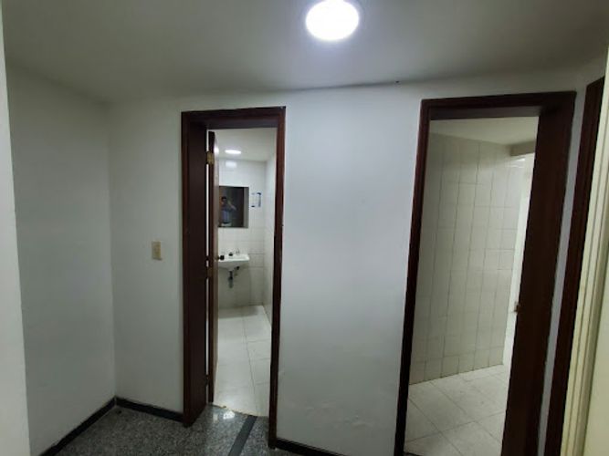 Local en arriendo en Pampa Linda, Cali, 256 m² · foto 10 de 13