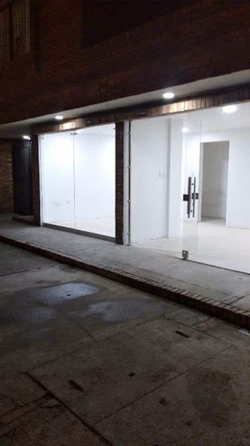 Edificio en venta en Centro Historico, Chía, 1200 m² · foto 3 de 4