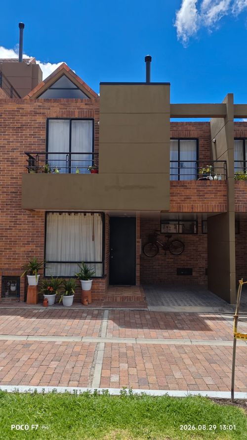 Casa de 3 alcobas en venta en Cota, 98 m² · foto 3 de 13