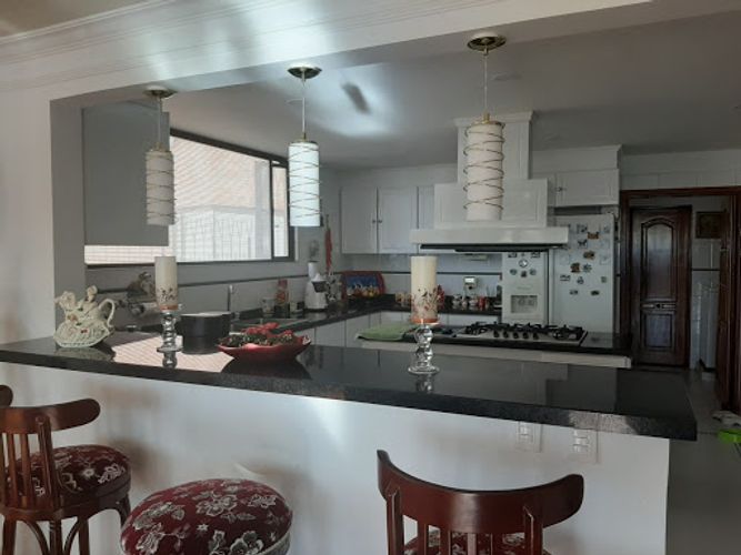 Apartamento de 3 alcobas en venta en Bosque De Pinos, Bogotá, 307 m² · foto 7 de 24