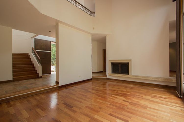 Casa en venta en San Jose Del Triunfo, La Calera · foto 2 de 24