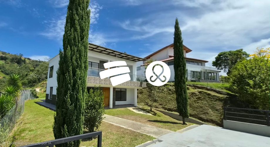 Casa de 4 alcobas en venta en Laureles, Medellín, 750 m² · foto 2 de 24