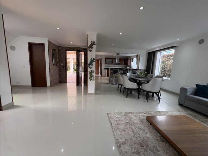 Casa de 3 alcobas en venta en Capellania, Cajicá, 320 m² · foto 5 de 24