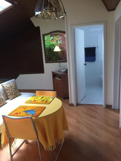Casa de 4 alcobas en venta en Santa Barbara, Bogotá, 280 m² · foto 8 de 17