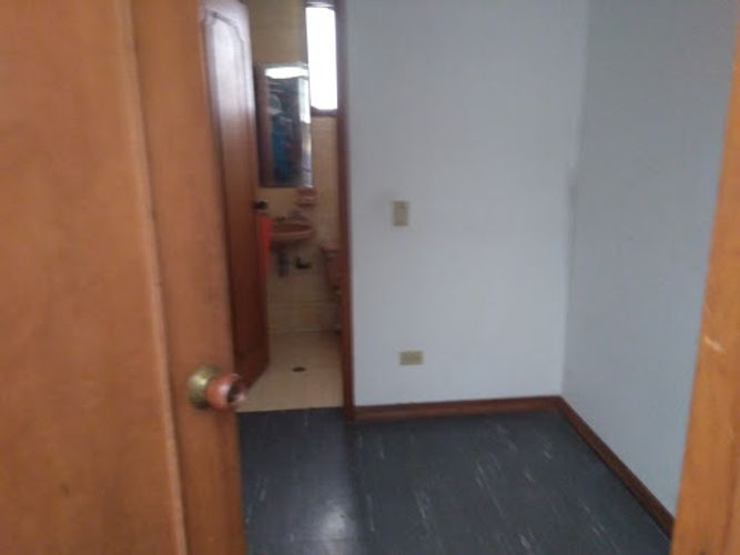 Casa de 4 alcobas en venta en Cedro Golf, Bogotá, 293 m² · foto 13 de 21