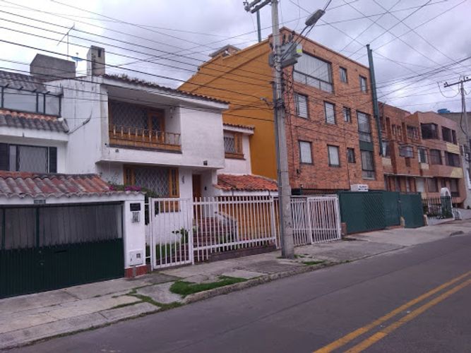Casa de 4 alcobas en venta en Cedro Golf, Bogotá, 293 m² · foto 19 de 21