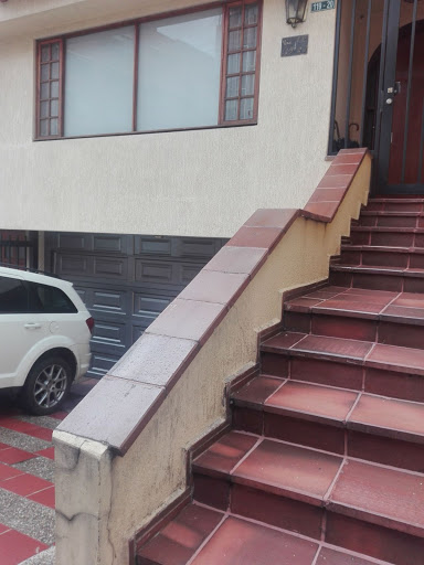 Casa en venta en Santa Barbara, Bogotá · foto 11 de 13