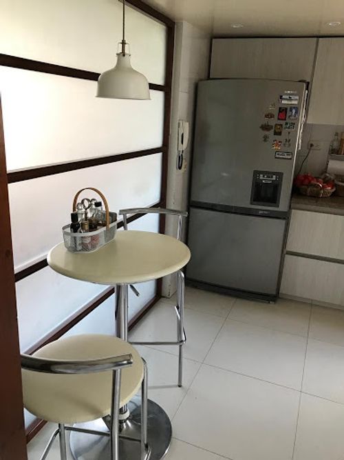 Apartamento de 3 alcobas en venta en Castilla, Bogotá, 219 m² · foto 6 de 24