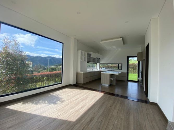 Casa de 4 alcobas en venta en La Plazuela, La Calera, 278 m² · foto 8 de 24