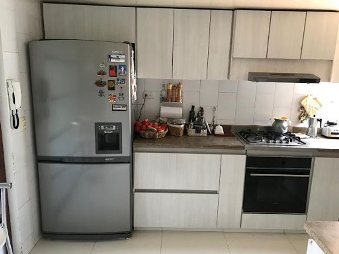 Apartamento de 3 alcobas en venta en Castilla, Bogotá, 219 m² · foto 7 de 24