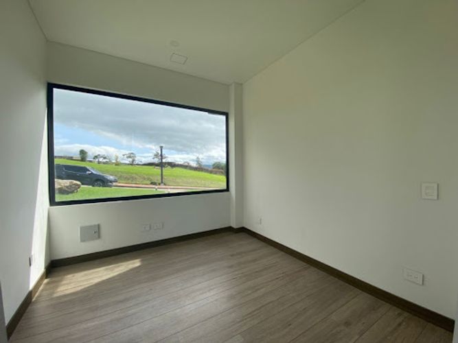 Casa de 4 alcobas en venta en La Plazuela, La Calera, 278 m² · foto 18 de 24