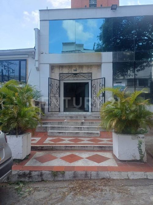 Local en arriendo en Santa Monica, Cali, 300 m² · foto 2 de 20