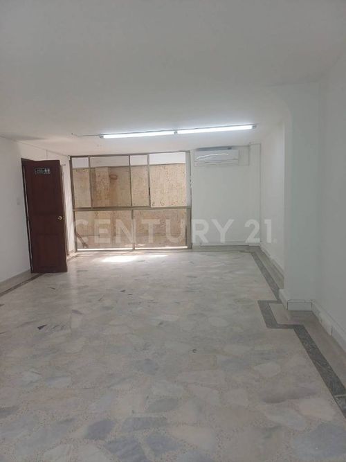 Local en arriendo en Santa Monica, Cali, 300 m² · foto 3 de 20